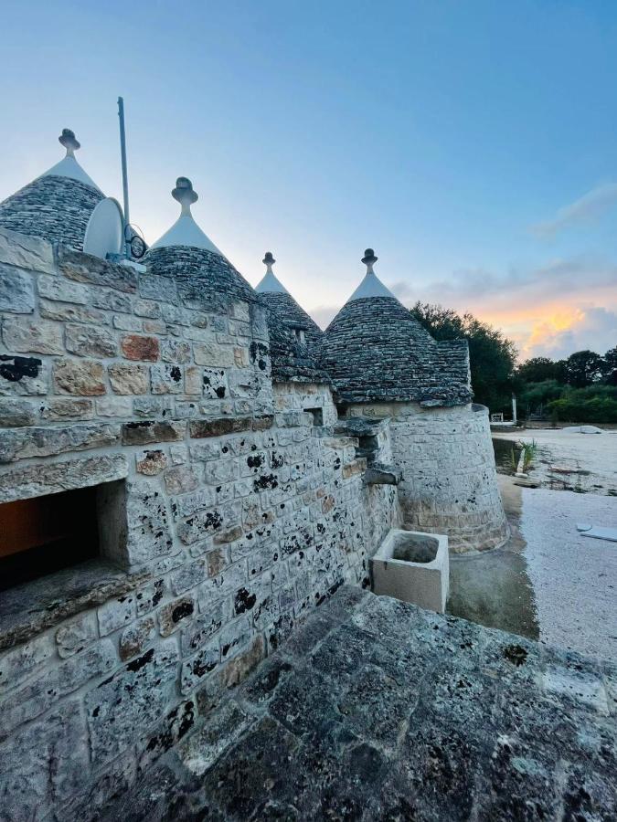 Scardino Trulli Hotell Locorotondo Exteriör bild